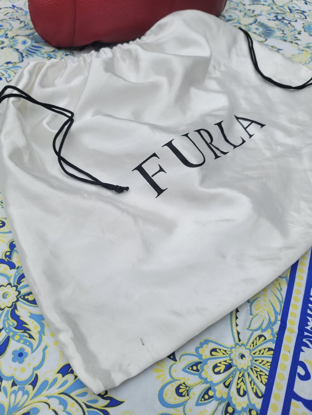 Furla Vintage Red Leather Slouchy Hobo And Dust Bag - Picture 16 of 16